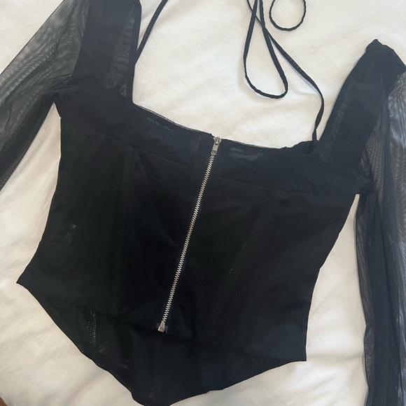 White fox long sleeve corset top - Picture 3 of 3